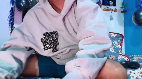 elias_salvatore_ online show from 02.12.26