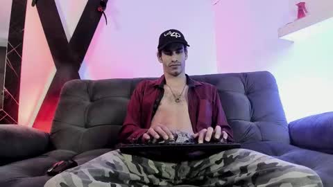 elias beby online show from 11.21.25