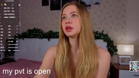 Elina online show from 12.20.25