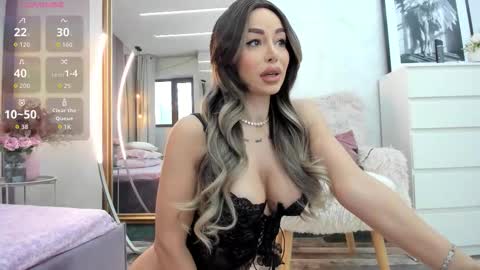 Snapshot of elinamoon_ chatting on 02.12.26 Elina online show from 02.12.26