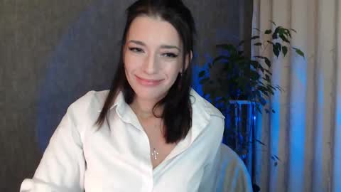 Elina online show from 12.20.25
