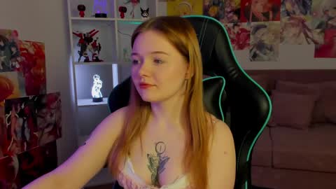 elinavale online show from 04.14.26