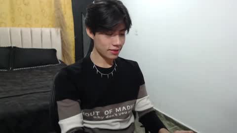 Snapshot of elio_collem chatting on 12.15.24 ELIO online show from 12.15.24