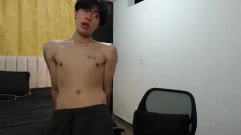 Snapshot of elio_collem chatting on 02.09.25 ELIO online show from 02.09.25