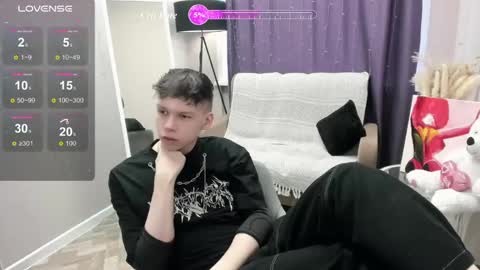 eliotmars online show from 04.26.26