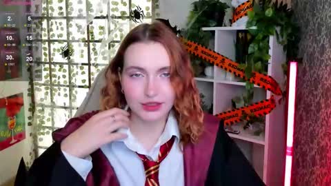 Snapshot of elis_cherry chatting on 10.27.25 Elis  online show from 10.27.25