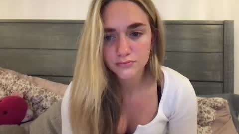 Elisa Sinclair online show from 12.09.24