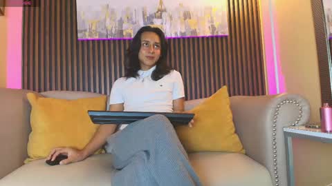 Snapshot of elisasue chatting on 05.22.26 Elisa Sue online show from 05.22.26