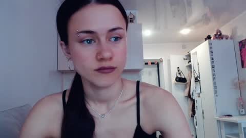 Elis online show from 04.10.26