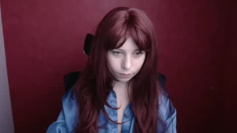 Snapshot of elise_kissu_ chatting on 09.11.25 Alice online show from 09.11.25
