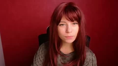 Snapshot of elise_kissu_ chatting on 09.25.25 Alice online show from 09.25.25