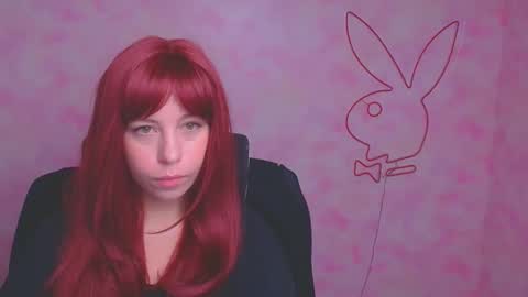Snapshot of elise_kissu_ chatting on 09.28.25 Alice online show from 09.28.25