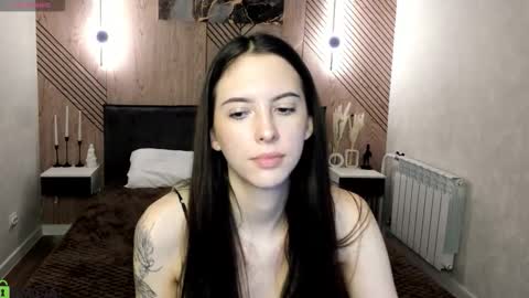 Snapshot of elise_robbie chatting on 03.06.26 Elise online show from 03.06.26