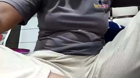 Snapshot of eliza_sexy03 chatting on 09.18.25 eliza_sexy03 online show from 09.18.25