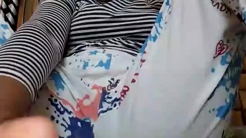 Snapshot of eliza_sexy03 chatting on 09.24.25 eliza_sexy03 online show from 09.24.25