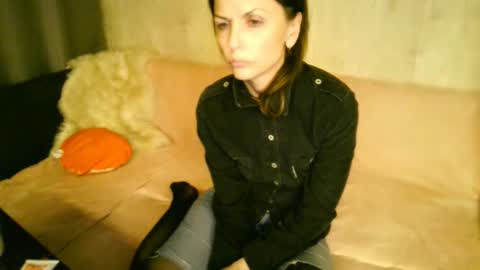 Elizabethangel online show from 09.16.25