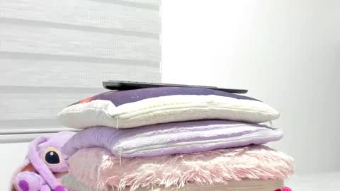 Snapshot of elizabeth_18_ chatting on 03.24.26 ELIZA online show from 03.24.26