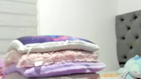 Snapshot of elizabeth_18_ chatting on 03.31.26 ELIZA online show from 03.31.26