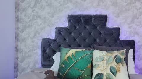 Elizabeth online show from 04.08.26