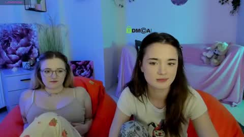 Snapshot of elizabeth_dornan chatting on 07.04.26 Your cute online show from 07.04.26