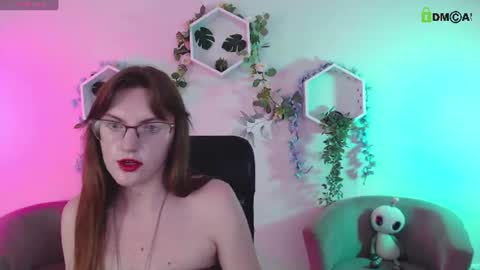 Snapshot of elizabeth_dornan chatting on 07.14.26 Your cute online show from 07.14.26