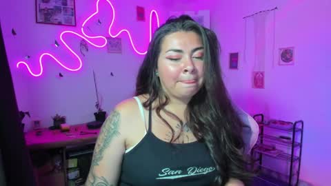 Elizabeth Martinez online show from 04.15.26