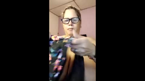 Elizabeth online show from 05.15.26