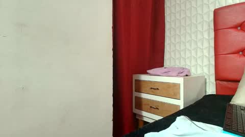 Snapshot of elizabetth_roman chatting on 02.18.26 elizabetth_roman online show from 02.18.26