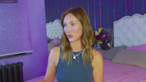 Snapshot of elizamayers chatting on 03.06.25 Linda online show from 03.06.25