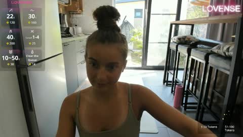 Eliz                               online show from 04.15.26