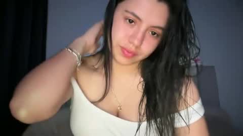 Snapshot of ella_aq chatting on 07.08.26 Ella online show from 07.08.26