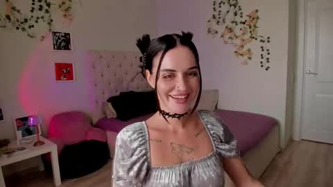 ELLA online show from 09.14.25