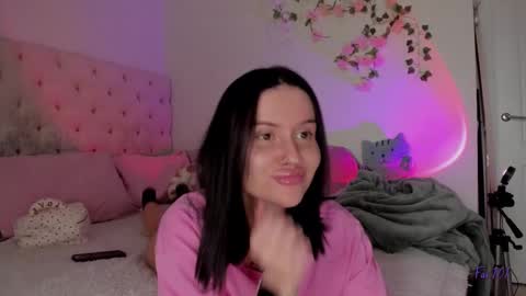 ELLA online show from 11.02.25