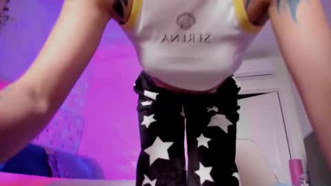 ELLA online show from 11.22.25