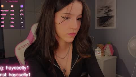 Snapshot of ella_hayes chatting on 01.04.25 Ella NEXT STREAM 1TH DECEMBER 1200 - 0800 AM AT MOSCOW TIME online show from 01.04.25