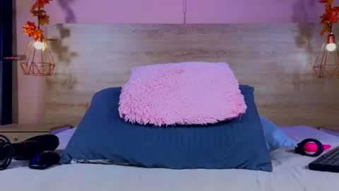 ella_mon online show from 07.29.26