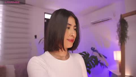 ELLA OWEN online show from 05.11.26