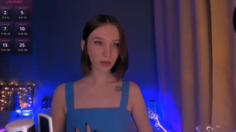 ellaamber online show from 01.20.25