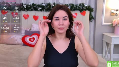 Snapshot of ellaander chatting on 02.08.25 Ella online show from 02.08.25