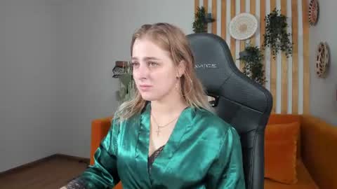EllaBells online show from 07.13.26