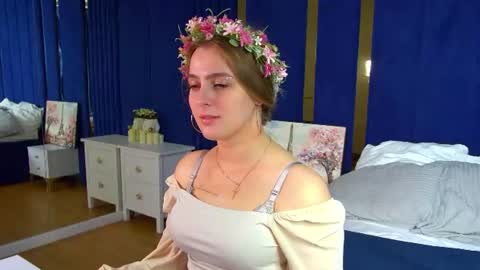 EllaBells online show from 07.28.26