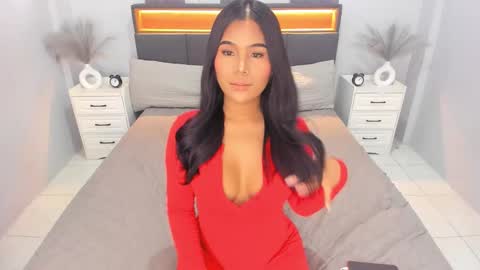 Snapshot of ellabrown_ chatting on 03.25.26 SINGLE PO online show from 03.25.26