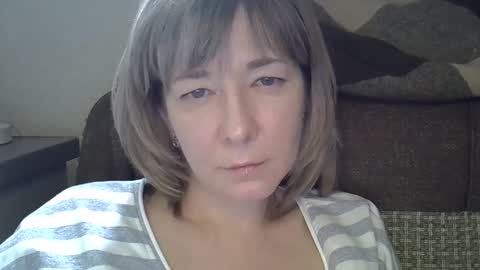 ellajohnsonx online show from 03.02.25