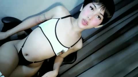 ella online show from 03.04.26