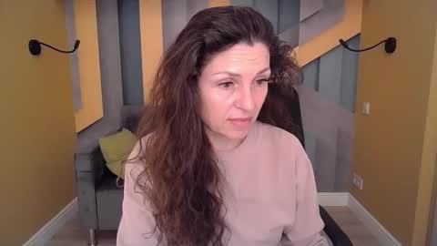 EllaLongs online show from 03.18.26