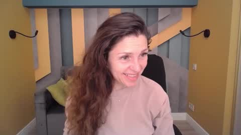 EllaLongs online show from 03.25.26