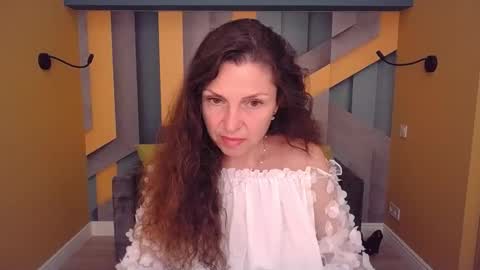 EllaLongs online show from 05.22.26