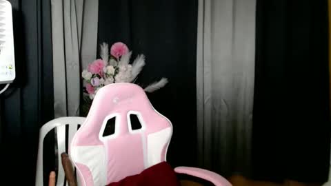 Snapshot of ellamiller69 chatting on 02.25.26 ELLA online show from 02.25.26