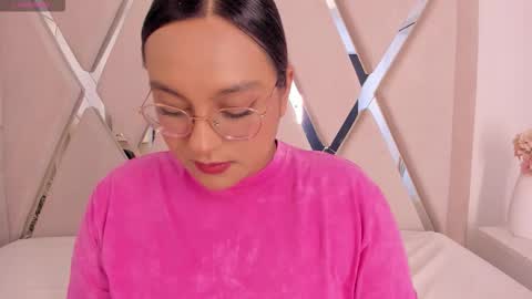 Ella online show from 02.12.26