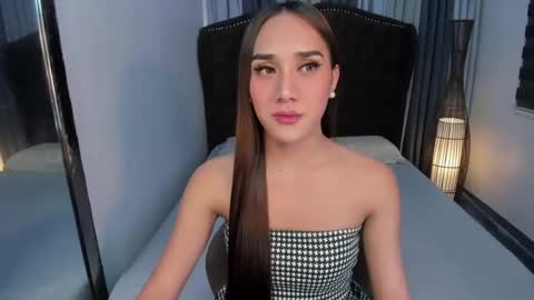 Snapshot of ellats_18 chatting on 03.02.25 Sophia online show from 03.02.25